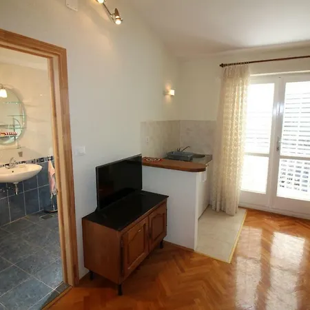 Apartment Centre Free Parking Makarska